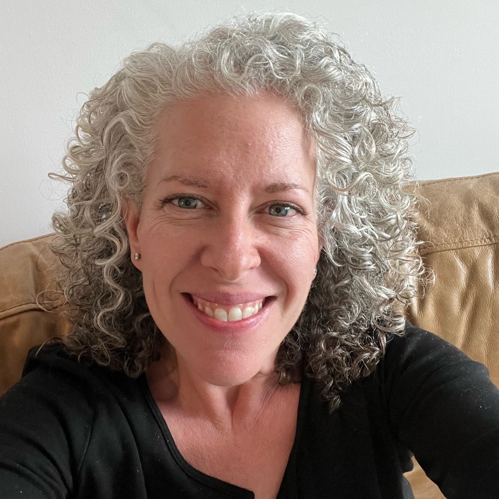 Meet your Posher, Jenn